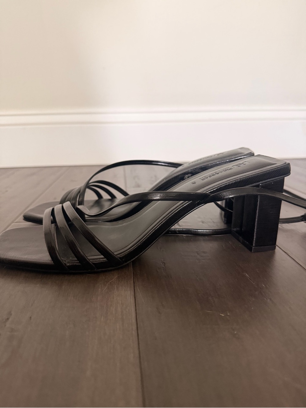 Pull&Bear Black Strappy Low Block Heel Sandals